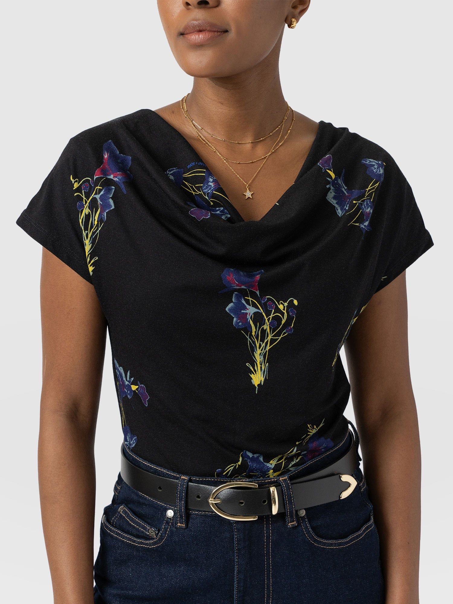 Cowl Neck Tee Blue Lily Gardens - Women's T-Shirts | Saint + Sofia® EU